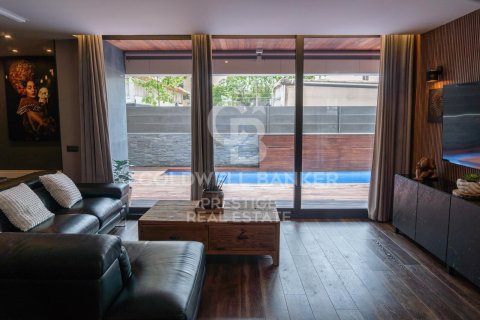 Сasa en venta en Castelldefels, Barcelona, España 5 dormitorios, 430 m2 No. 157648 - foto 4