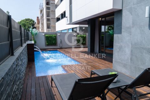 Сasa en venta en Castelldefels, Barcelona, España 5 dormitorios, 430 m2 No. 157648 - foto 2