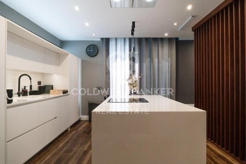 Сasa en venta en Castelldefels, Barcelona, España 5 dormitorios, 430 m2 No. 157648 - foto 14