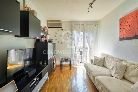 Apartment à vendre à Barcelona, Espagne, 2 chambres, 78 m2 No. 157652 - photo 3