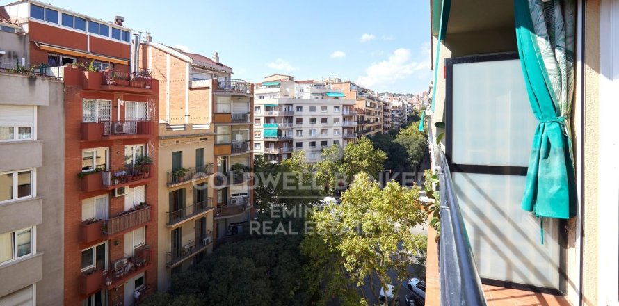 Apartment à Barcelona, Espagne 2 chambres, 78 m2 No. 157652