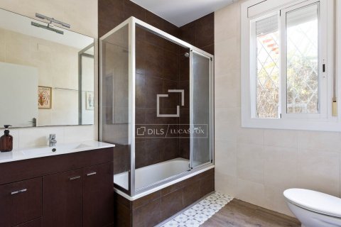 Villa à vendre à Castelldefels, Barcelona, Espagne, 2 chambres, 150 m2 No. 150915 - photo 13