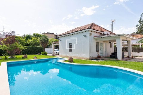 Villa à vendre à Castelldefels, Barcelona, Espagne, 2 chambres, 150 m2 No. 150915 - photo 1