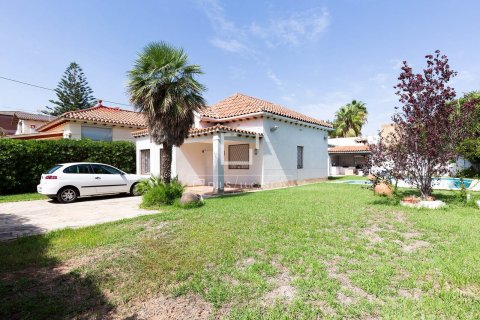 Villa à vendre à Castelldefels, Barcelona, Espagne, 2 chambres, 150 m2 No. 150915 - photo 20