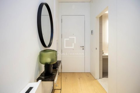 Lägenhet till salu i Barcelona, Spanien 2 sovrum, 96 kvm. Nr. 150913 - foto 17