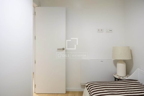 Lägenhet till salu i Barcelona, Spanien 2 sovrum, 96 kvm. Nr. 150913 - foto 15