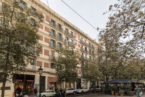 Lägenhet till salu i Barcelona, Spanien 2 sovrum, 96 kvm. Nr. 150913 - foto 30