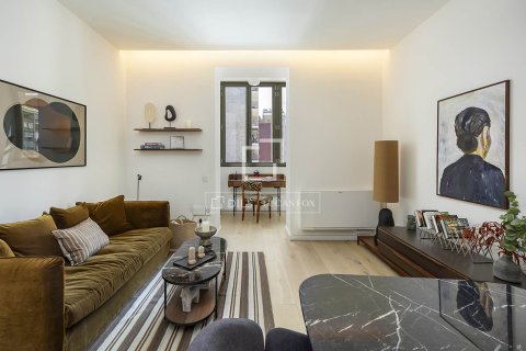 Lägenhet till salu i Barcelona, Spanien 2 sovrum, 96 kvm. Nr. 150913 - foto 27