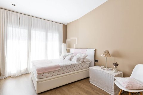 Villa for sale in Valldoreix, Barcelona, Spain 8 bedrooms, 570 sq.m. No. 150910 - photo 25
