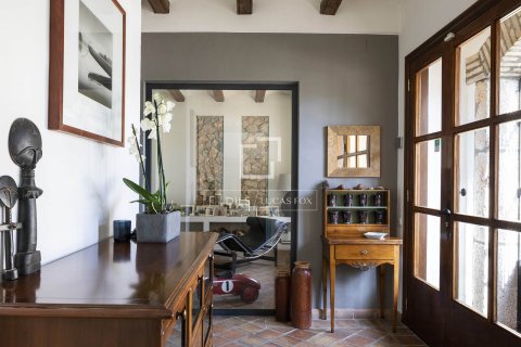 Villa for sale in Sitges, Barcelona, Spain 5 bedrooms, 490 sq.m. No. 150909 - photo 4