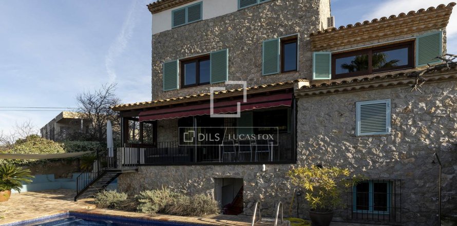 Villa in Sitges, Barcelona, Spain 5 bedrooms, 490 sq.m. No. 150909