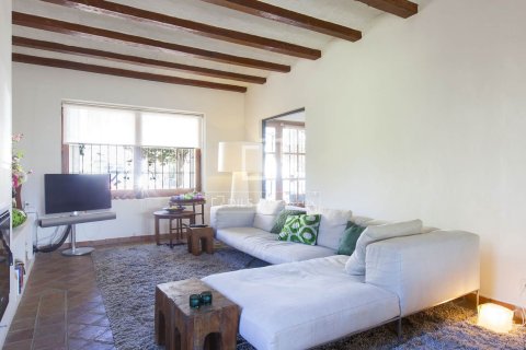 Villa for sale in Sitges, Barcelona, Spain 5 bedrooms, 490 sq.m. No. 150909 - photo 10