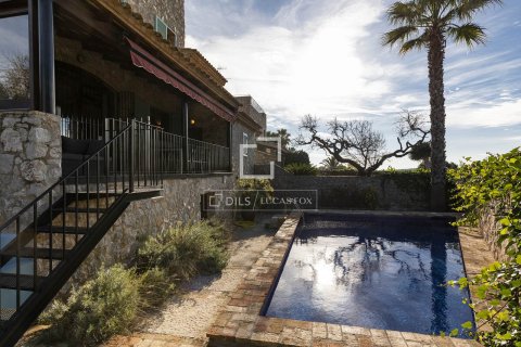 Villa for sale in Sitges, Barcelona, Spain 5 bedrooms, 490 sq.m. No. 150909 - photo 13