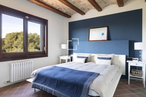 Villa for sale in Sitges, Barcelona, Spain 5 bedrooms, 490 sq.m. No. 150909 - photo 25