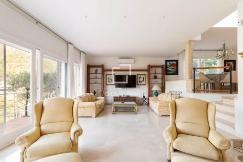 Villa à vendre à Castelldefels, Barcelona, Espagne, 7 chambres, 416 m2 No. 150912 - photo 5