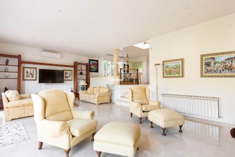 Villa à vendre à Castelldefels, Barcelona, Espagne, 7 chambres, 416 m2 No. 150912 - photo 7