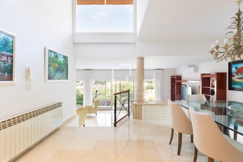 Villa à vendre à Castelldefels, Barcelona, Espagne, 7 chambres, 416 m2 No. 150912 - photo 1