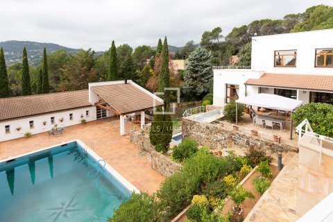 Huvila myytävänä Matadepera, Barcelona, Espanja, 7 makuuhuonetta, 1271 m2 No. 150911 - kuva 2