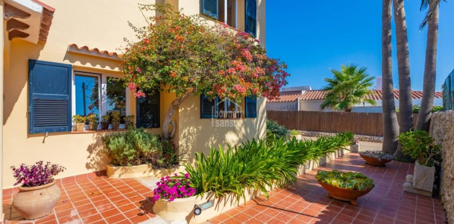 Villa Son Vilar, Menorca, Spanien 4 sovrum, 243 kvm. Nr. 138695