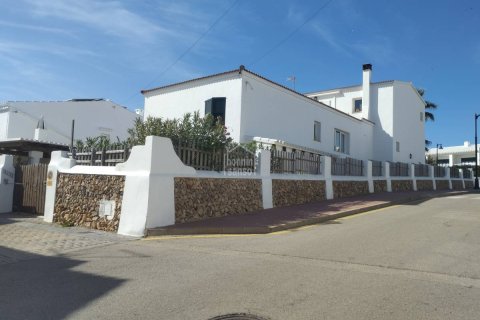 Townhouse à vendre Es Mercadal, Menorca, Espagne, 4 chambres, 263 m2 No. 138697 - photo 1