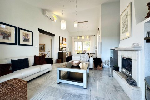 Villa for sale in Alicante, Spain 3 bedrooms, 131 sq.m. No. 189736 - photo 12