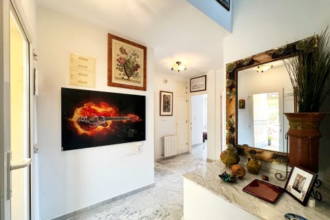 Villa for sale in Alicante, Spain 3 bedrooms, 131 sq.m. No. 189736 - photo 8
