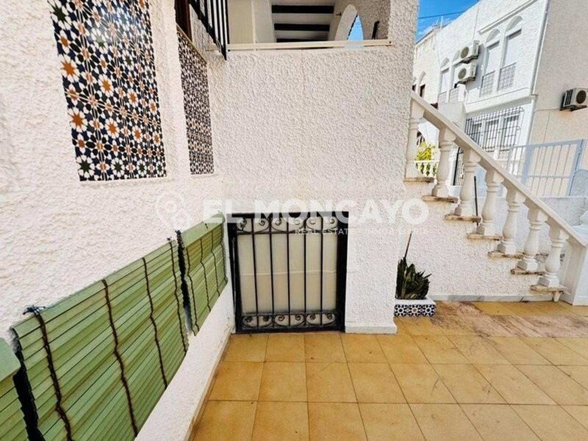 Casa a Torrevieja, Alicante, Spagna 3 camere da letto, 94 mq. N° 183760