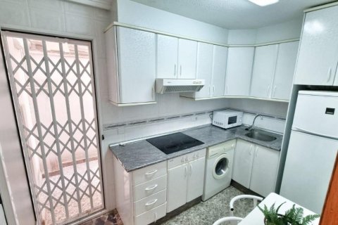 Dzīvoklis pārdošanā Torrevieja, Alicante, Spānijā 1 istaba, 51 m2 Nr. 183756 - attēls 3
