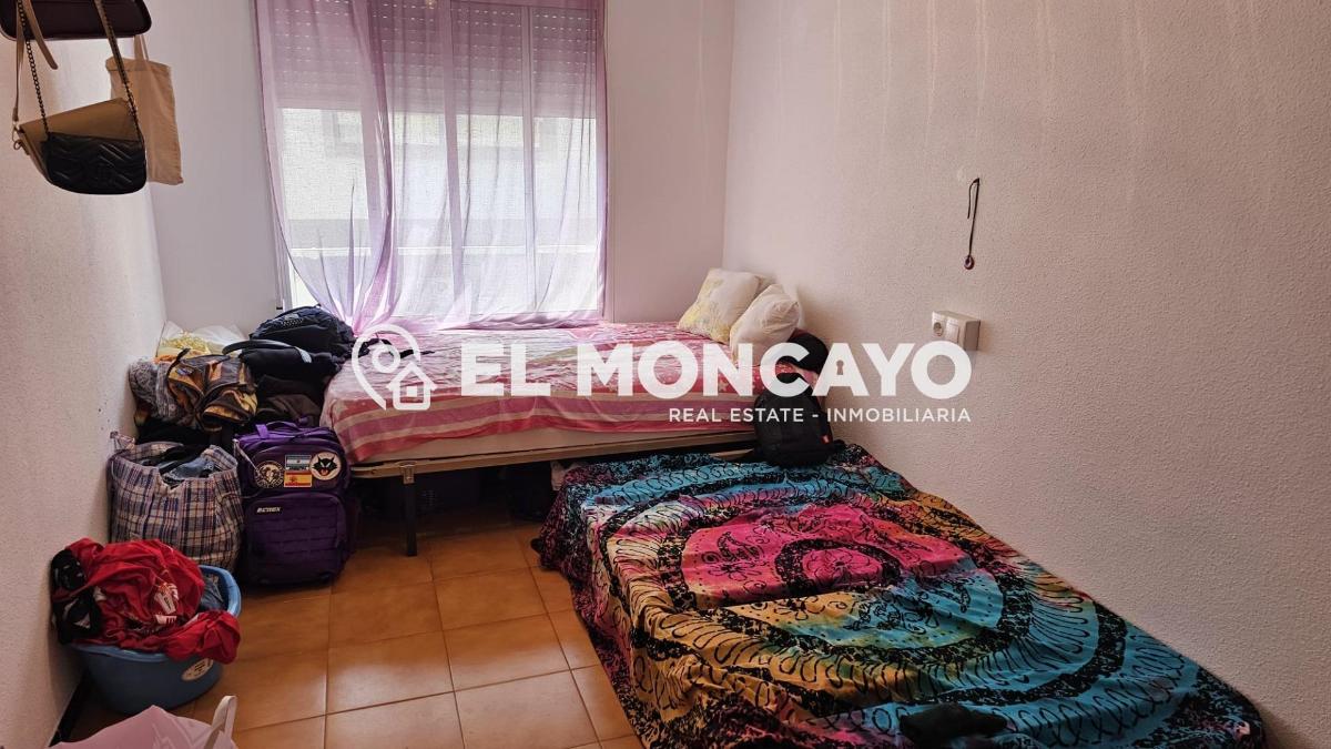 Huoneisto Guardamar del Segura, Alicante, Espanja 4 makuuhuonetta, 120 m2 No. 183759