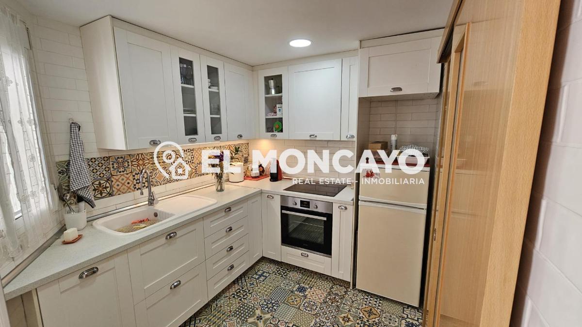 Huoneisto Guardamar del Segura, Alicante, Espanja 4 makuuhuonetta, 120 m2 No. 183759