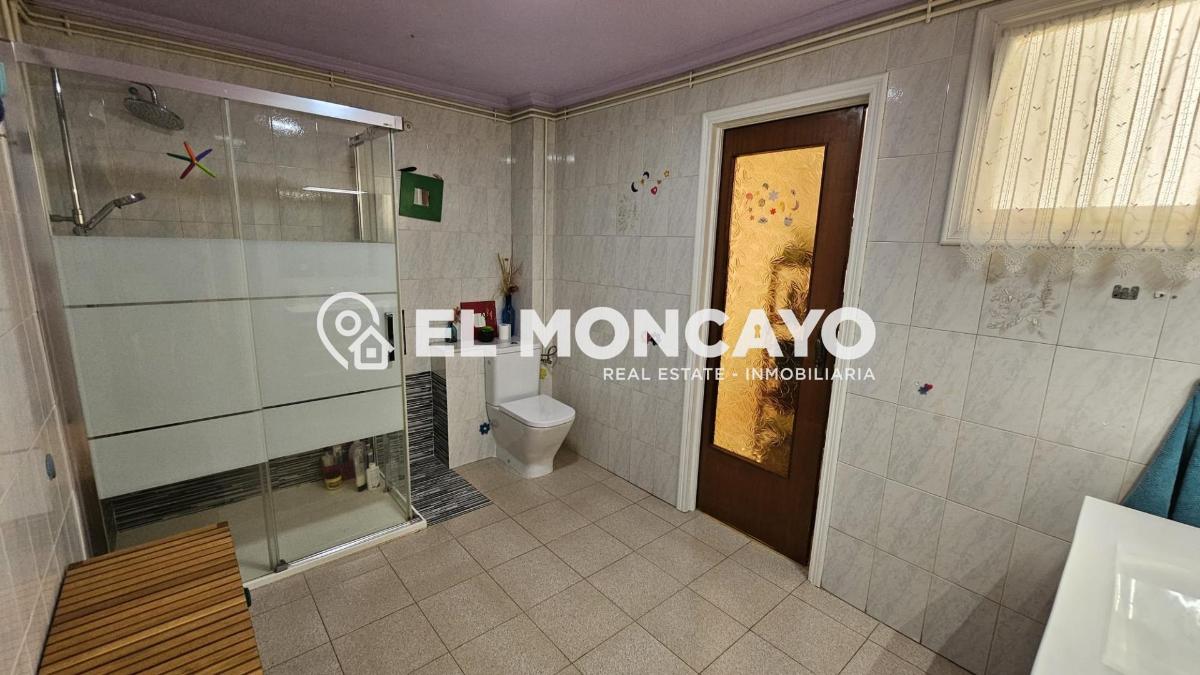 Huoneisto Guardamar del Segura, Alicante, Espanja 4 makuuhuonetta, 120 m2 No. 183759