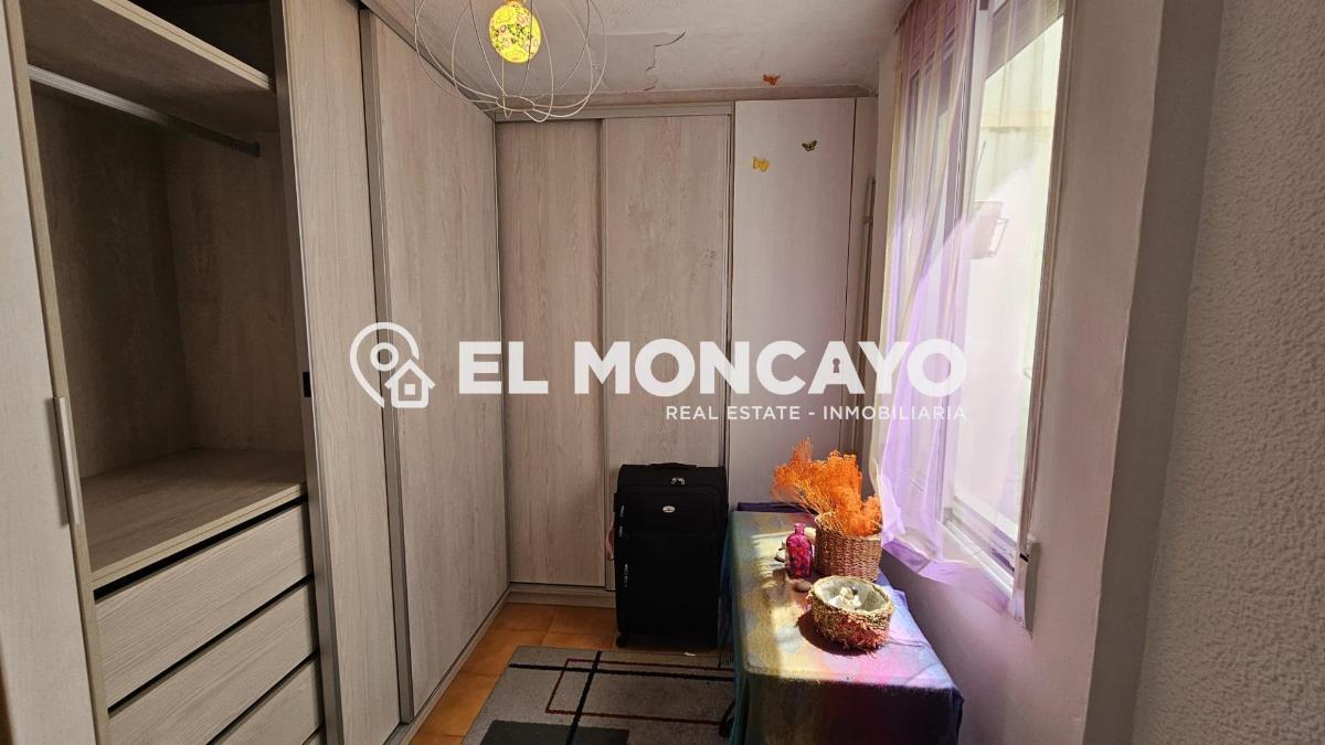 Huoneisto Guardamar del Segura, Alicante, Espanja 4 makuuhuonetta, 120 m2 No. 183759