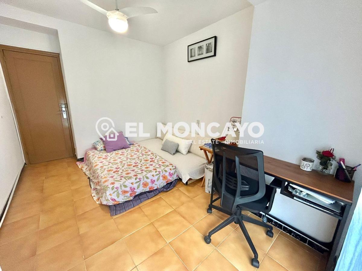 Huoneisto Guardamar del Segura, Alicante, Espanja 4 makuuhuonetta, 120 m2 No. 183759