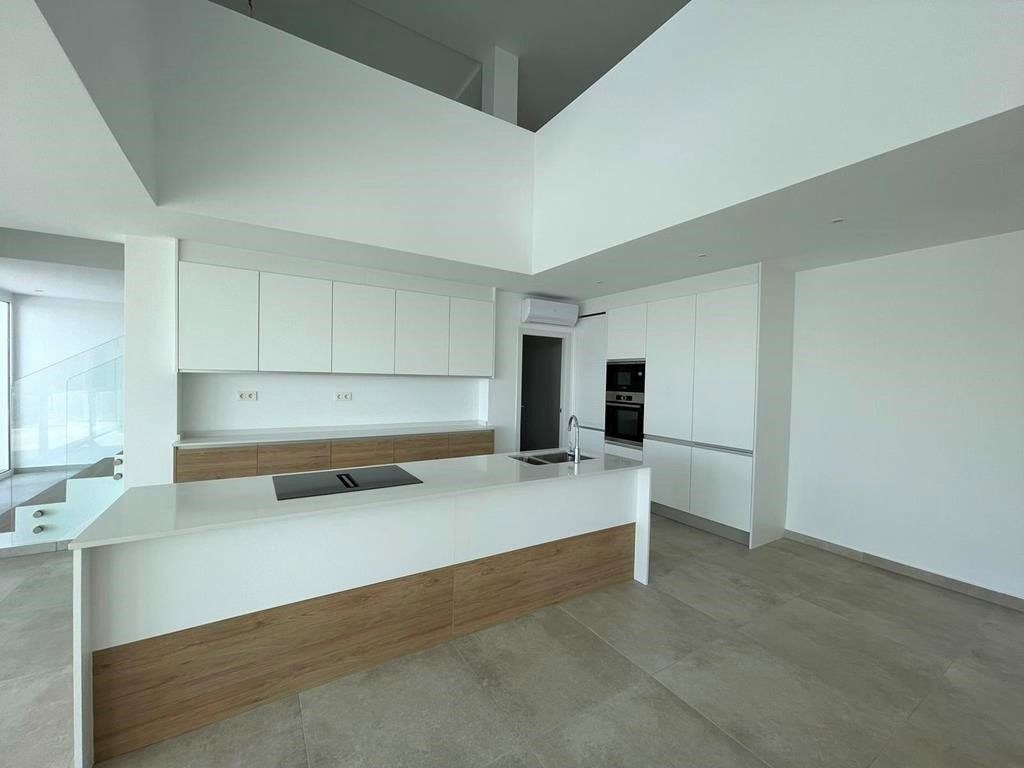 Villa en Altea, Alicante, España 4 dormitorios, 360 m2 No. 95777