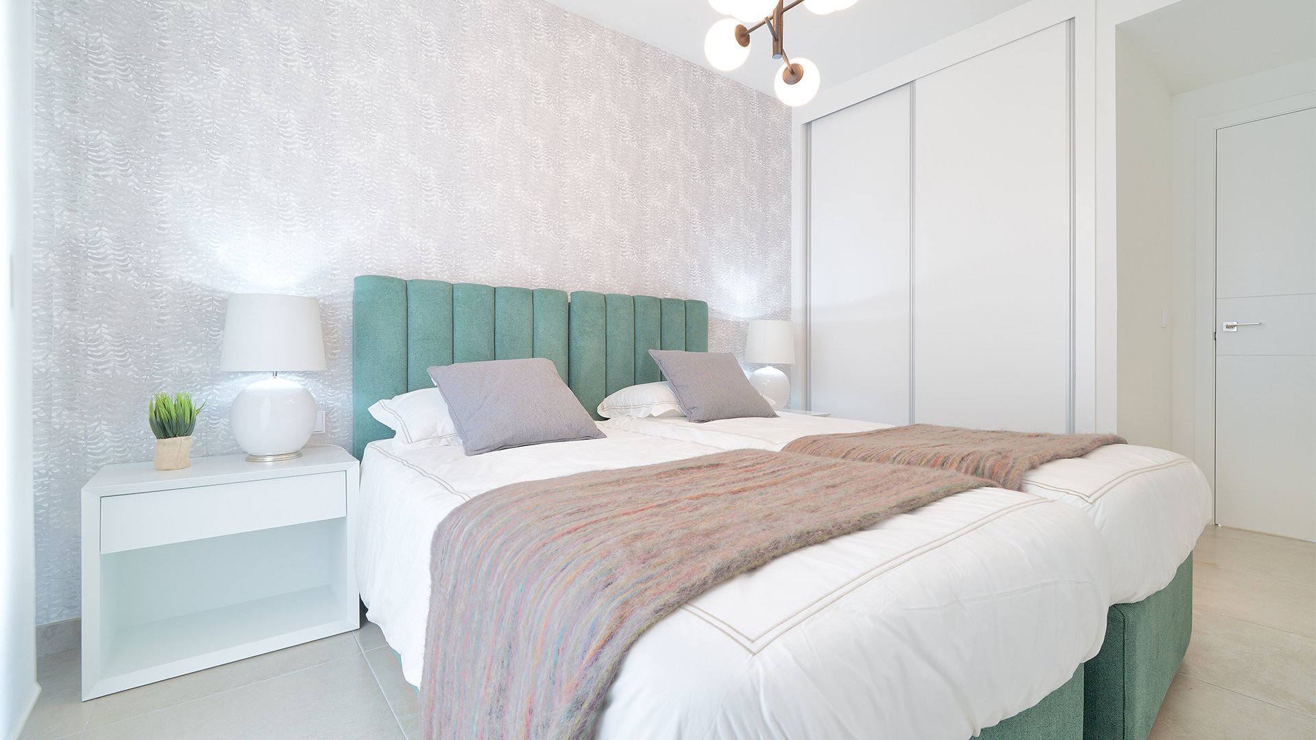 Bungalow a Estepona, Malaga, Spagna 2 camere da letto, 131 mq. N° 135429