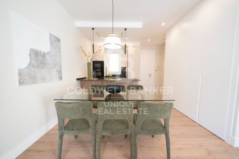 Продажа квартиры в Мадрид, Испания 2 спальни, 93м2 №157809 - фото 7