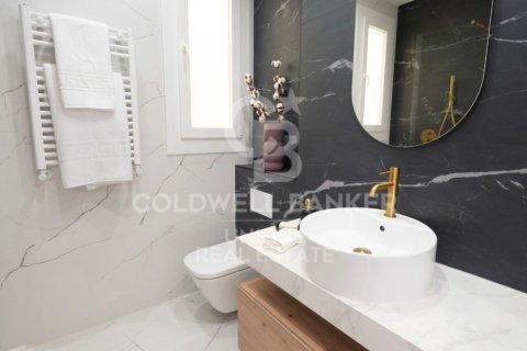 Продажа квартиры в Мадрид, Испания 2 спальни, 93м2 №157809 - фото 29