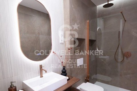Продажа квартиры в Мадрид, Испания 2 спальни, 93м2 №157809 - фото 19