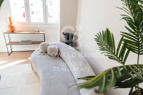Продажа квартиры в Мадрид, Испания 2 спальни, 93м2 №157809 - фото 2