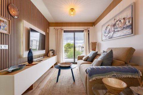 Apartamento en venta en Salou, Tarragona, España 3 dormitorios, 98 m2 No. 157813 - foto 3