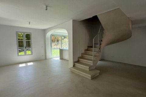Townhouse for sale in Alicante, Spain 5 bedrooms, 316 sq.m. No. 196791 - photo 7