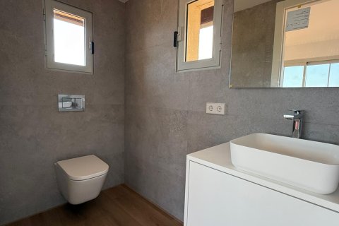 Townhouse for sale in Alicante, Spain 5 bedrooms, 316 sq.m. No. 196791 - photo 15