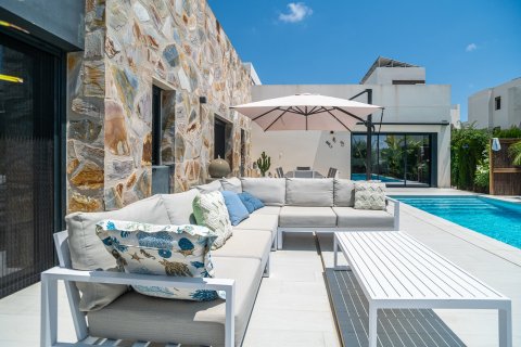 Villa for sale in Algorfa, Alicante, Spain 3 bedrooms, 120 sq.m. No. 194575 - photo 27