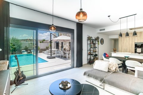 Villa for sale in Algorfa, Alicante, Spain 3 bedrooms, 120 sq.m. No. 194575 - photo 3