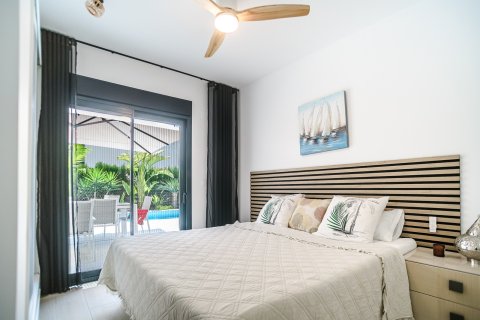 Villa for sale in Algorfa, Alicante, Spain 3 bedrooms, 120 sq.m. No. 194575 - photo 17