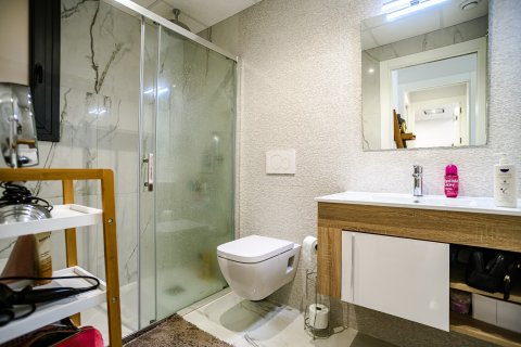 Apartment à vendre à Torrevieja, Alicante, Espagne, 2 chambres, 75 m2 No. 194573 - photo 14