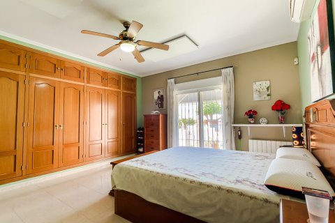 Villa for sale in Catral, Alicante, Spain 3 bedrooms, 220 sq.m. No. 194572 - photo 14