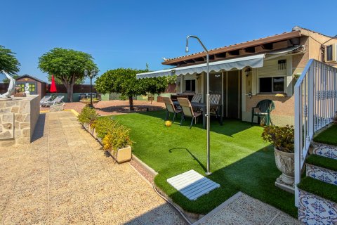 Villa for sale in Catral, Alicante, Spain 3 bedrooms, 220 sq.m. No. 194572 - photo 16