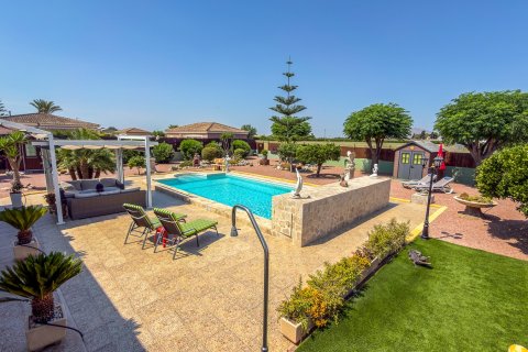 Villa for sale in Catral, Alicante, Spain 3 bedrooms, 220 sq.m. No. 194572 - photo 17