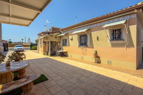 Villa for sale in Catral, Alicante, Spain 3 bedrooms, 220 sq.m. No. 194572 - photo 23